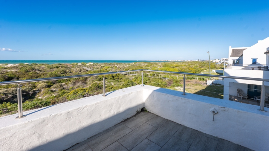 6 Bedroom Property for Sale in Struisbaai Western Cape